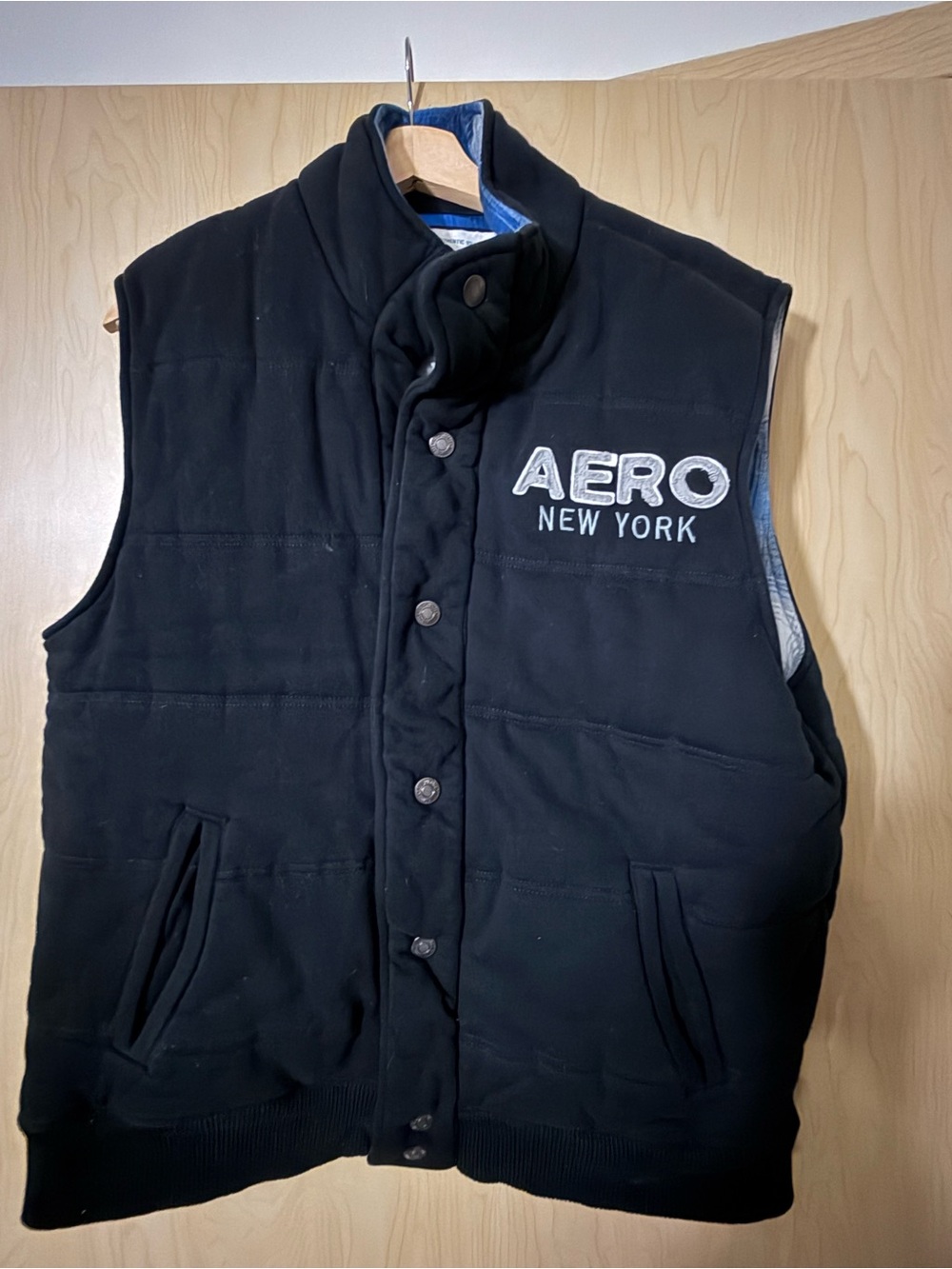 Aeropostale Black Quilted Snap-Front Vest